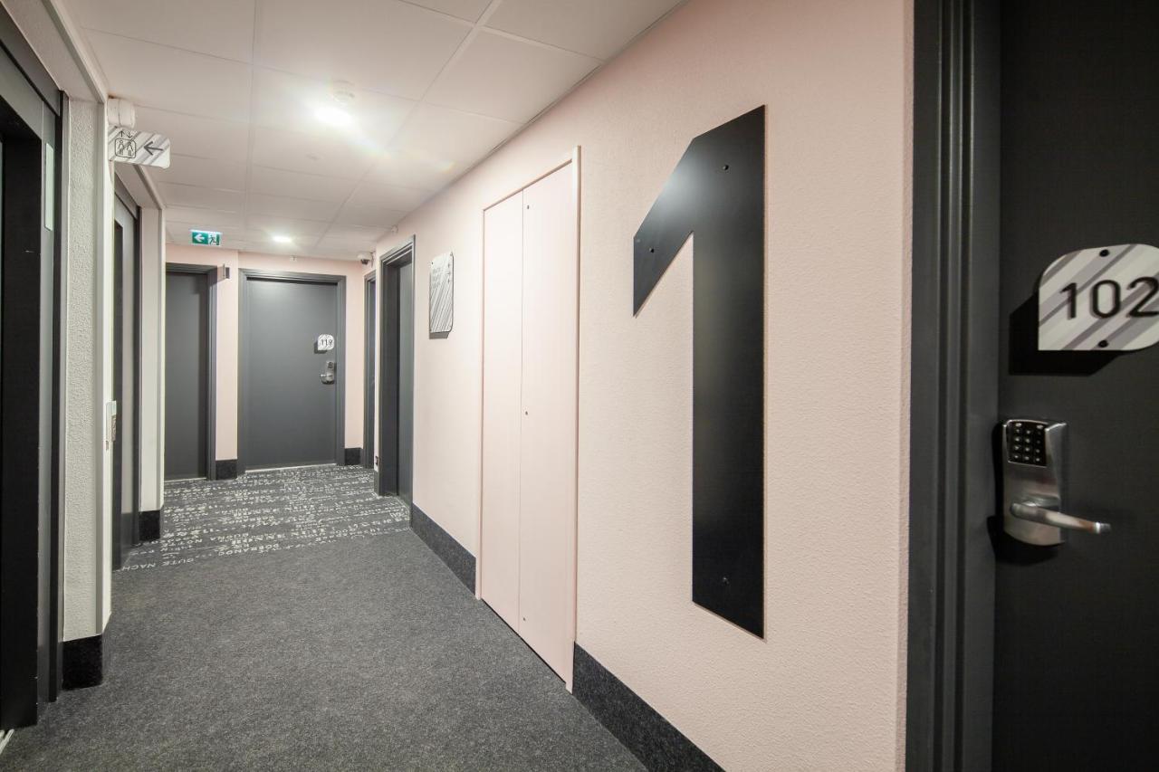 B&B Hotel Massy Gare Tgv Exterior photo