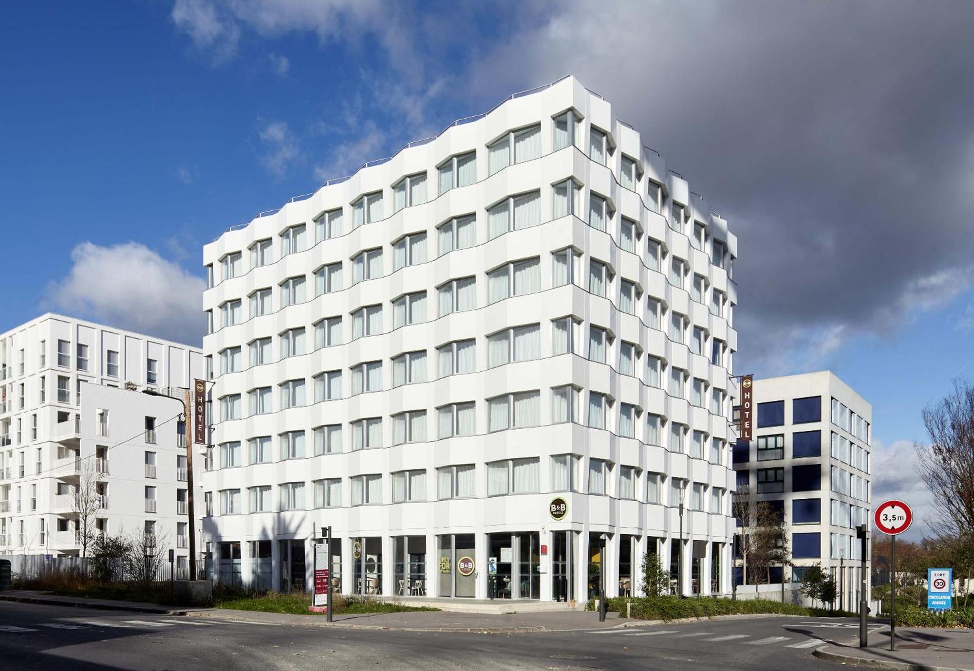 B&B Hotel Massy Gare Tgv Exterior photo
